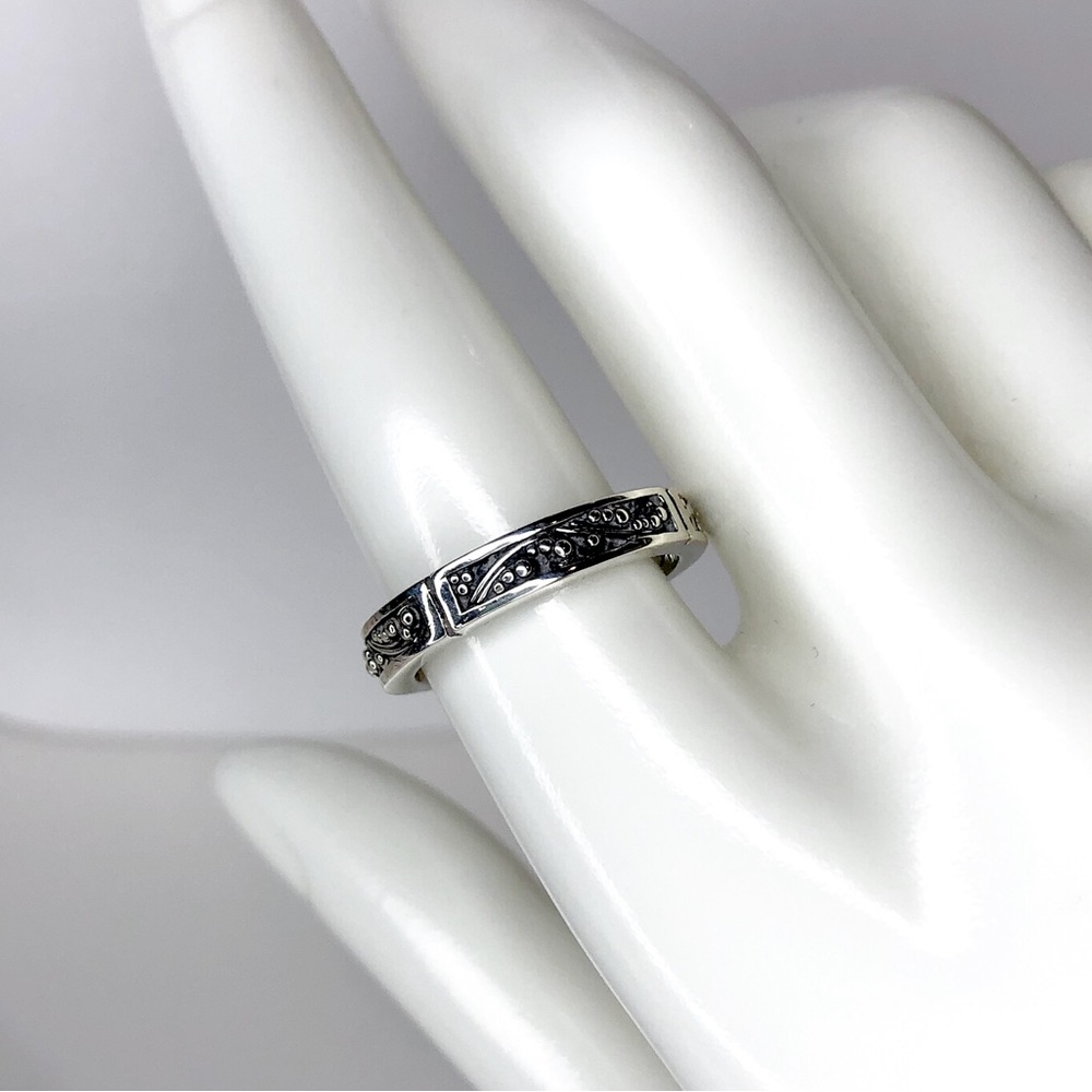 LOIS HILL Sterling Silver Narrow Band Ring w Granulated Scroll Design Sz 7-3/4 - Picture 4 of 17